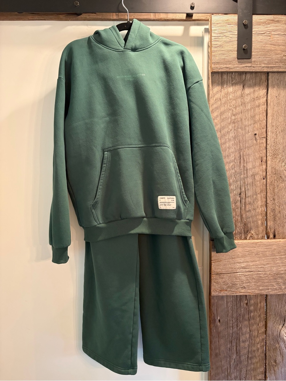 Cmfort Hoodie set.